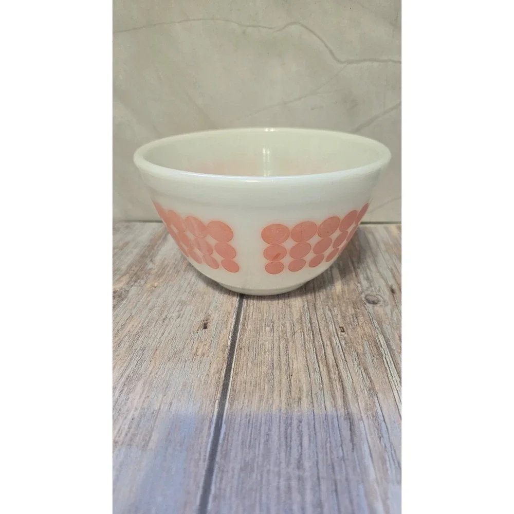 Pyrex Orange Polka Dot Bowls Set Of Three #401 Vintage Milk Glass 1.5 Quart